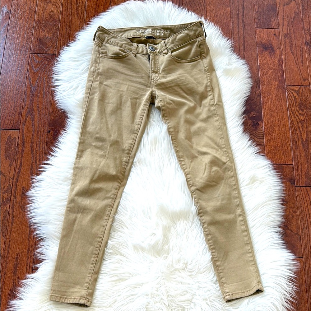 American Eagle khaki jeggings